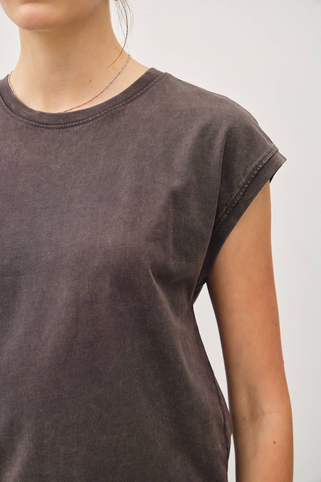 Linny Acid Wash Cap Tee