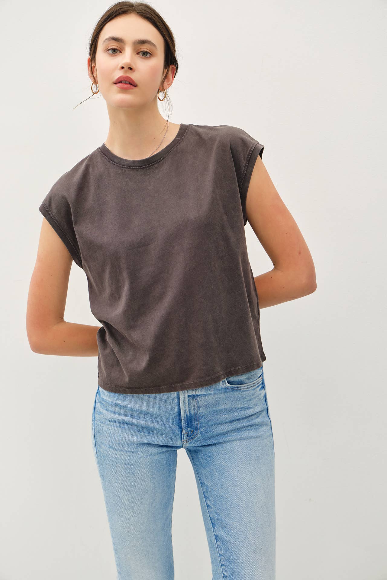 Linny Acid Wash Cap Tee