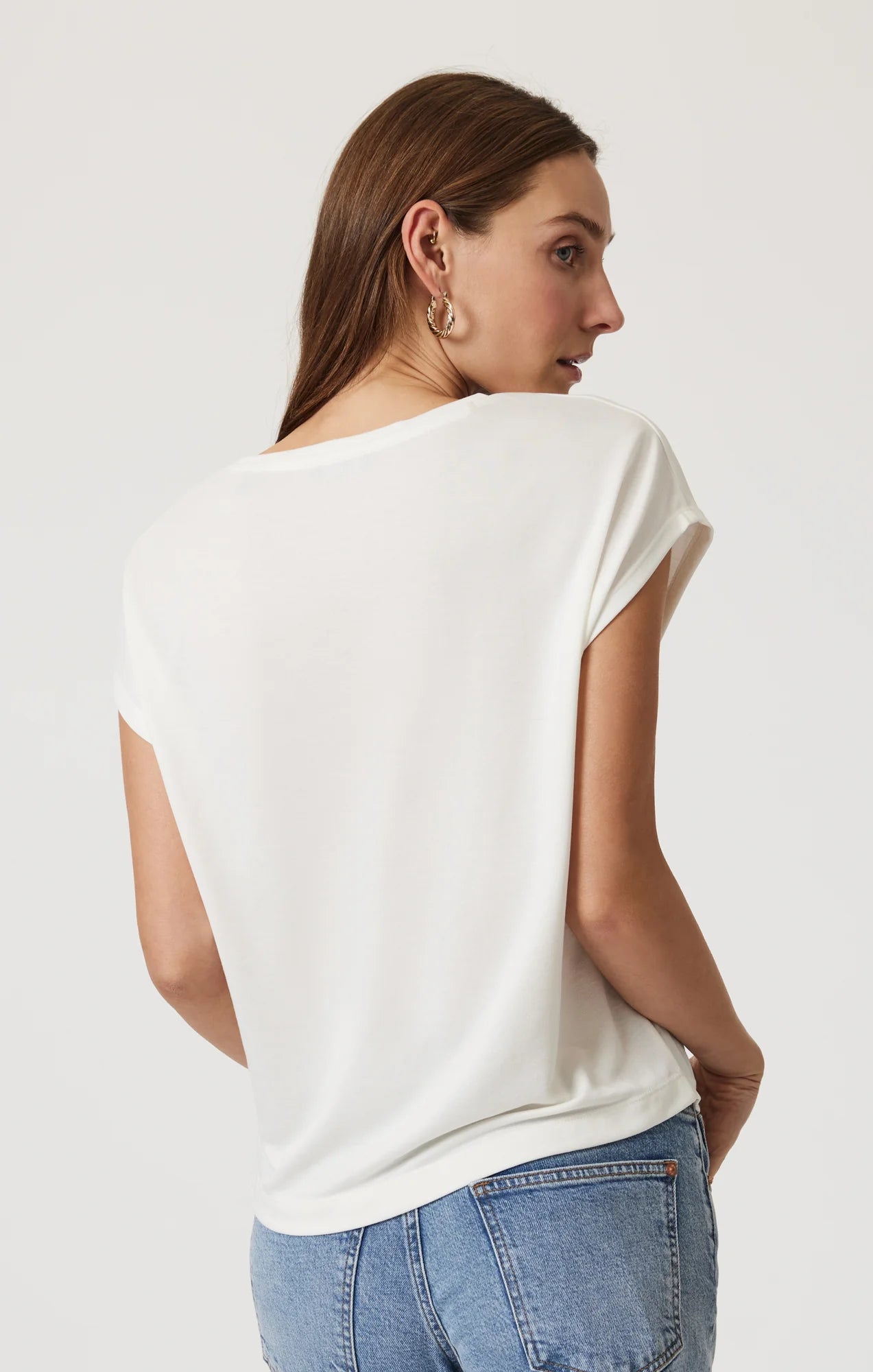 Nora Luxe V-neck T-Shirt