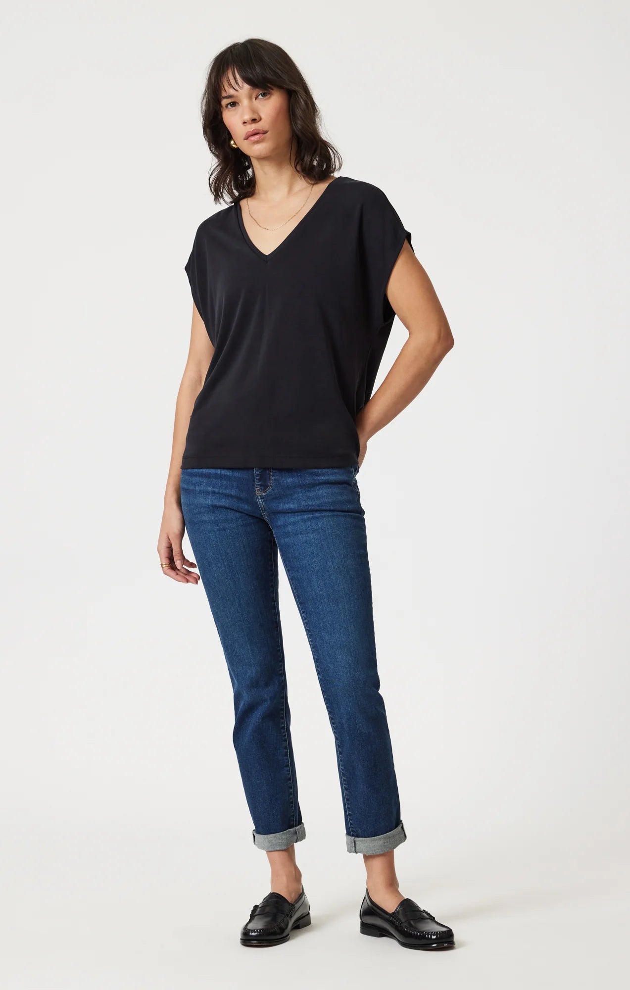 Nora Luxe V-neck T-Shirt