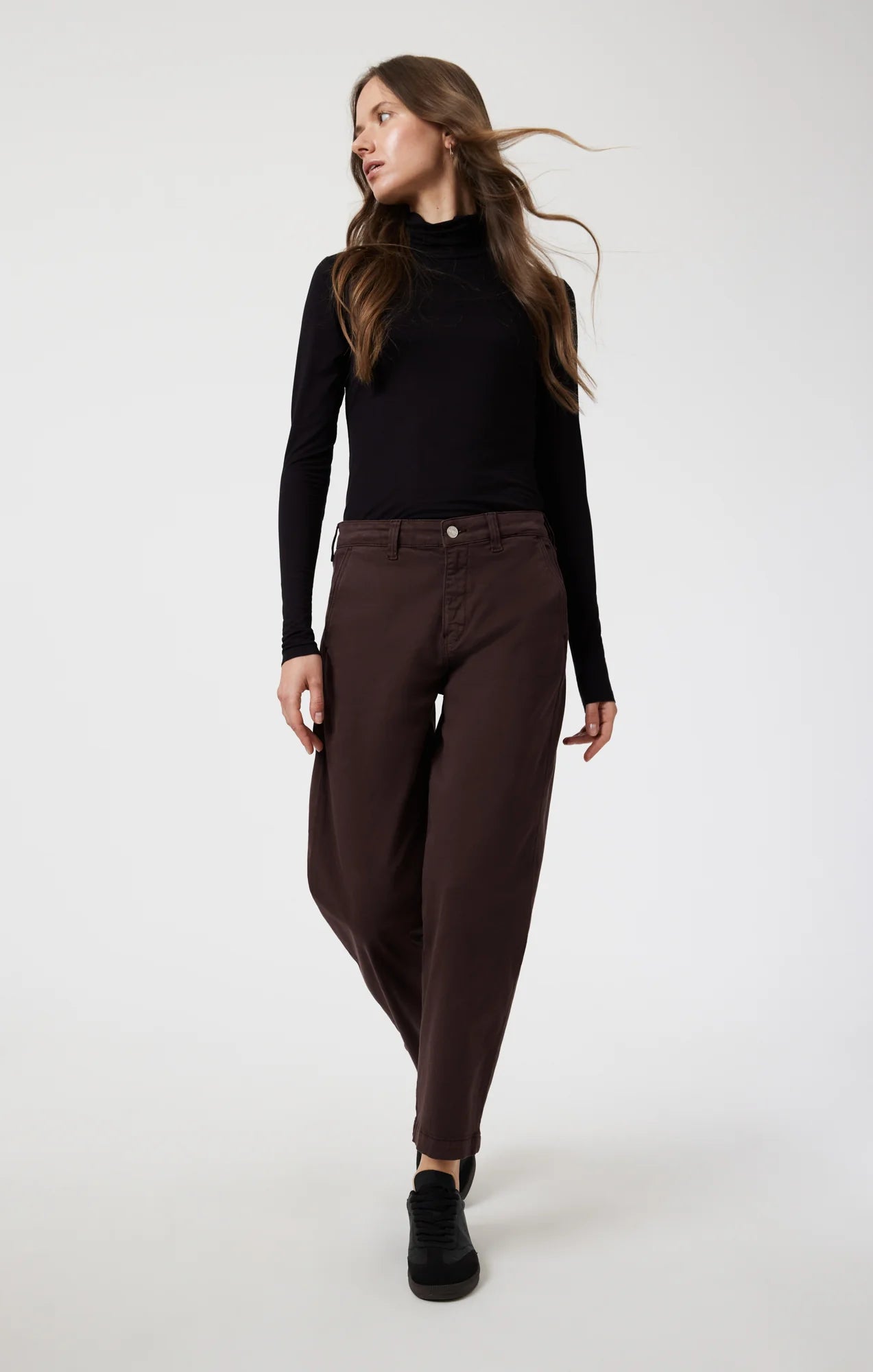 Lauren - Casual Twill Chino - Currant 24