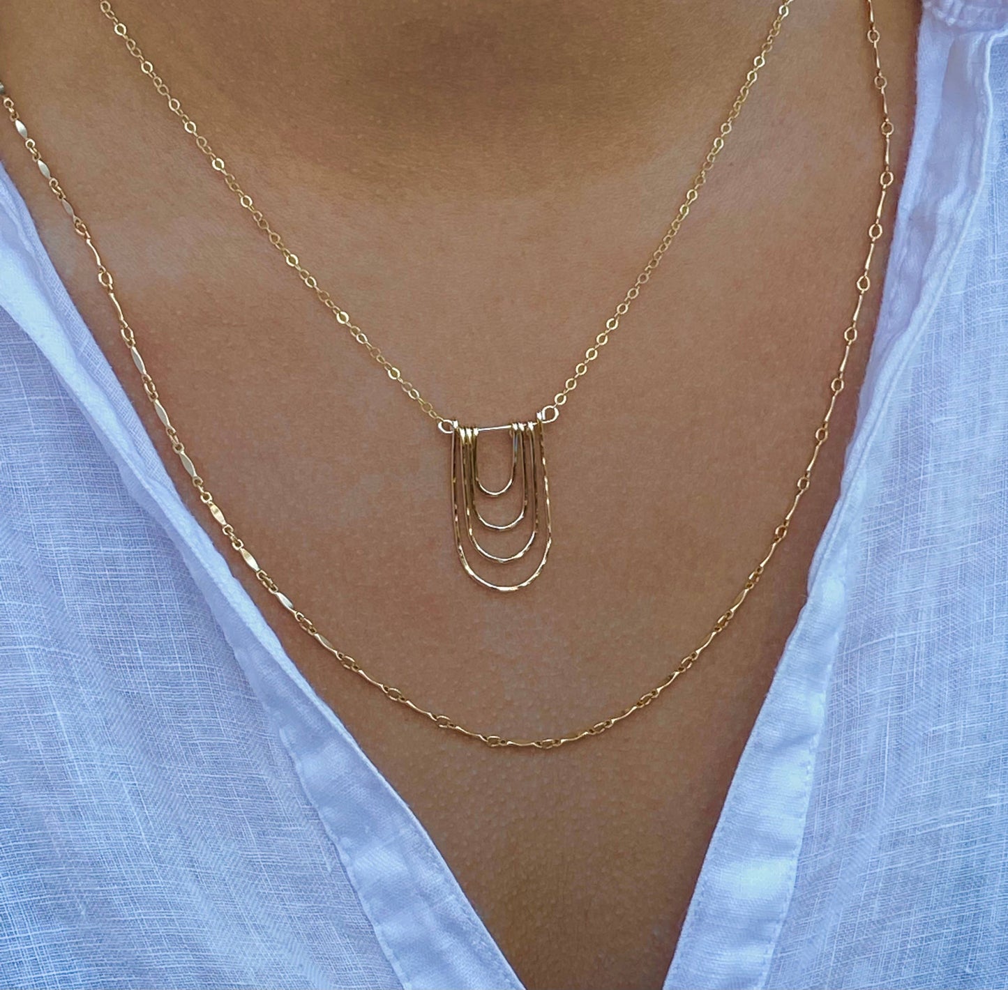 Modern arc necklace