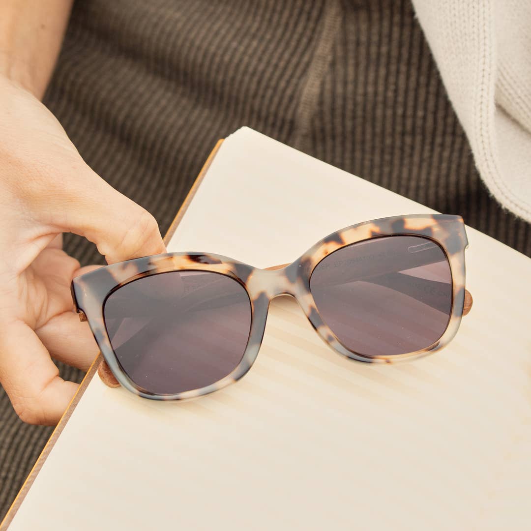 Nora Tinted Readers - Ivory Tort + Walnut Wood