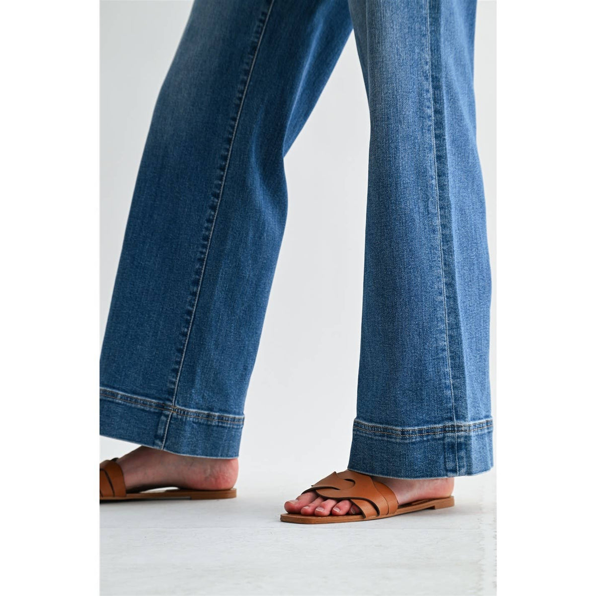 Harper Mid-Rise Trouser Hem Denim